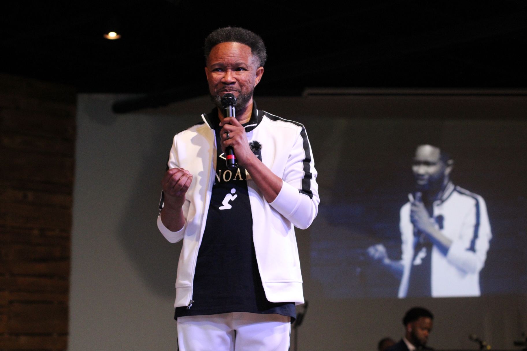 Apostle Craig teaching Sunday morning