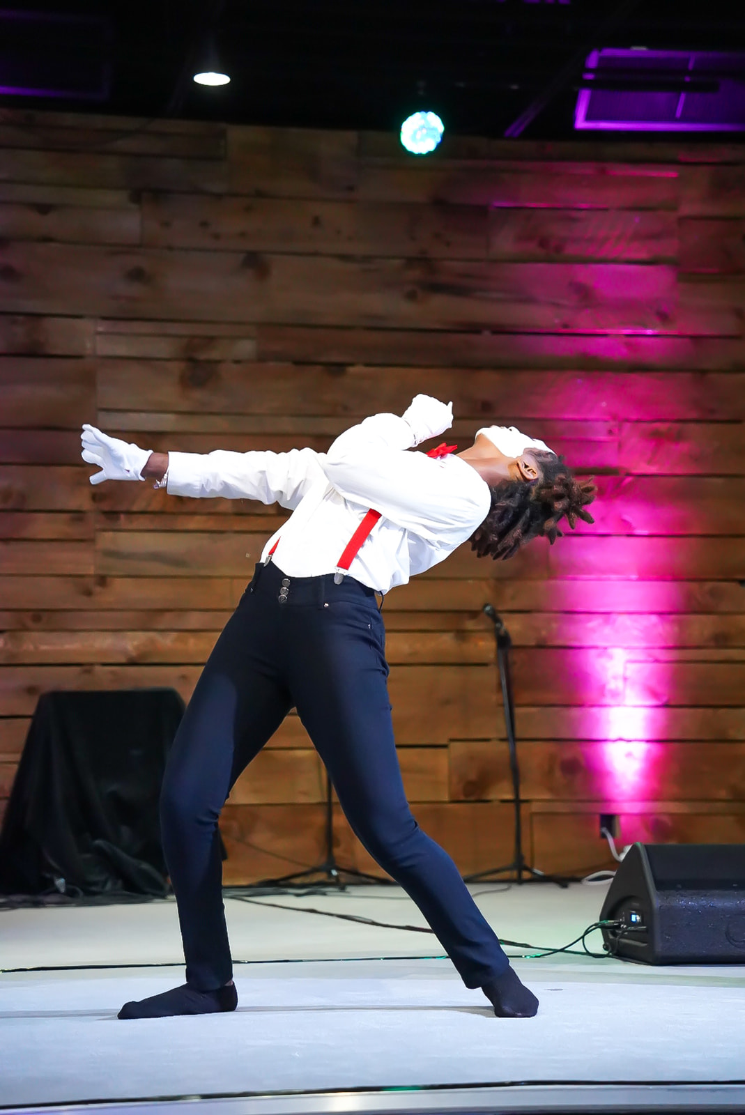 Mime ministry — backbend in praise